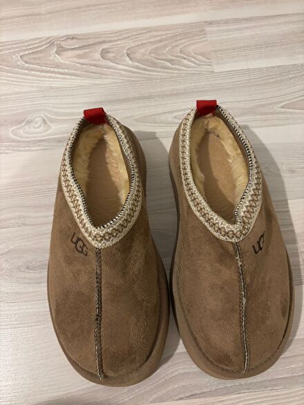 Ugg terlik