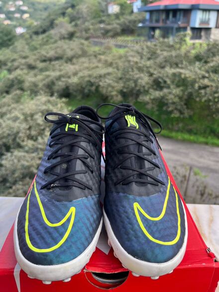 Nike Halı Saha