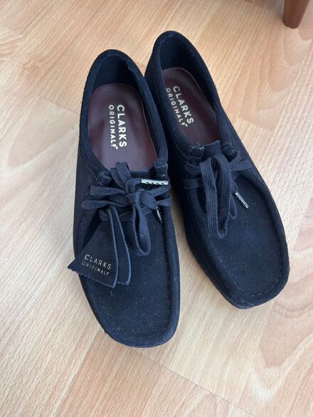 Clarks wallabee
