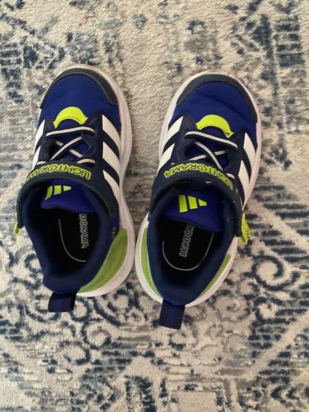 Adidas Spor Ayakkabı