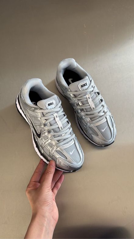 Nike Gümüş Spor Ayakkabı