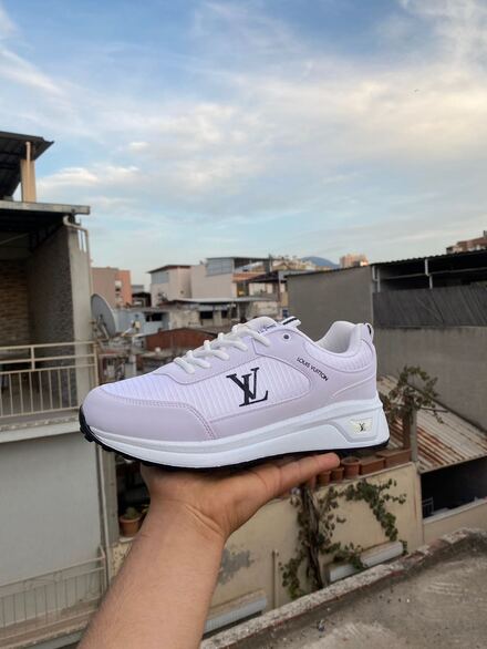 Louis Vuitton Beyaz Sneaker