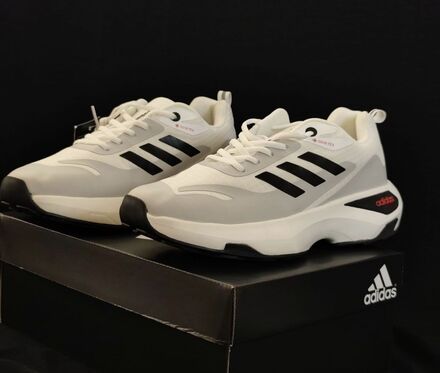 adidas GORA TEX