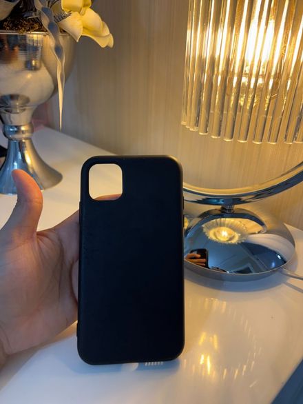 Siyah iPhone 11 Telefon Kılıfı