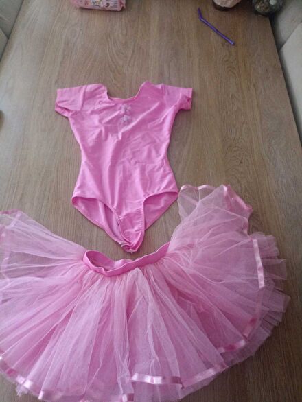 Pembe Bale Kostümü