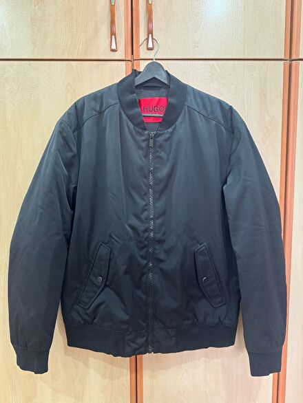 Siyah Bomber Mont