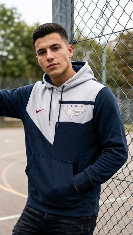 Nike Kapüşonlu Sweatshirt