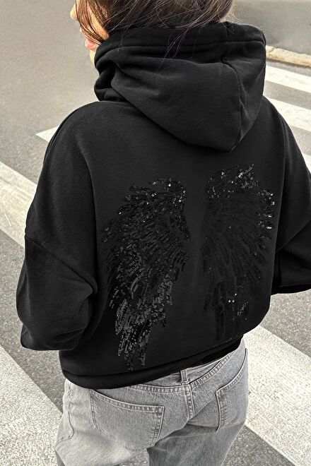 Siyah Payetli Kanat Detaylı Sweatshirt