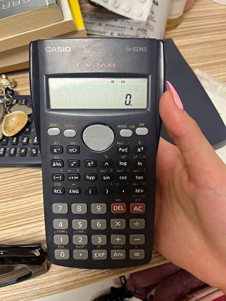 Casio fx-82MS Hesap Makinesi