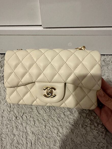 Chanel Kapitone Çanta Krem