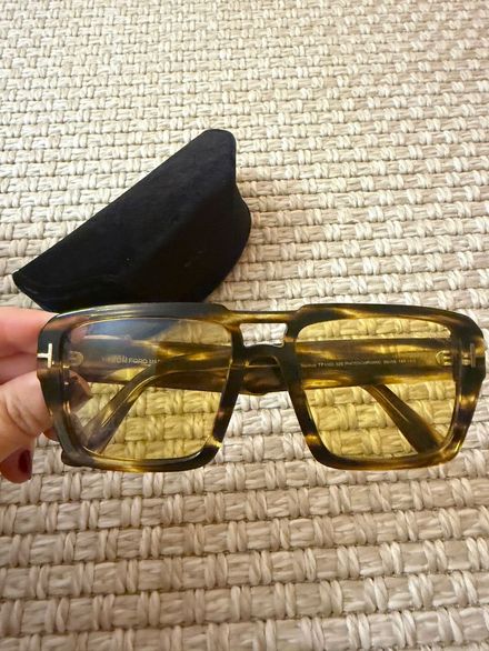 Tom Ford Güneş gözlüğü. Amber