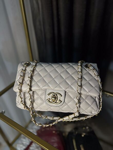 Chanel Kapitone Deri Çanta