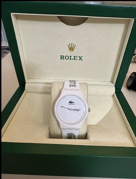 LACOSTE PREMİUM SLİKON KORDON SAAT