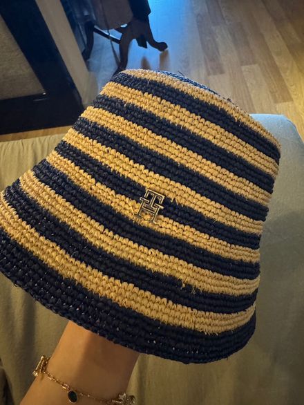 Tommy Hilfiger Çizgili buket Şapka