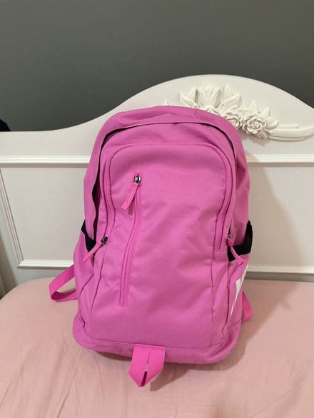 Pembe Sırt Çantası