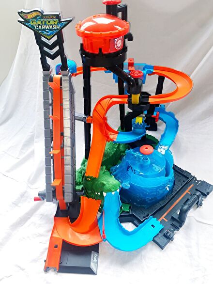 Hot Wheels Dev Timsahlı Oto Yıkama Seti