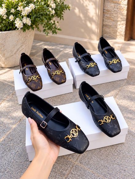Louis Vuitton Babet