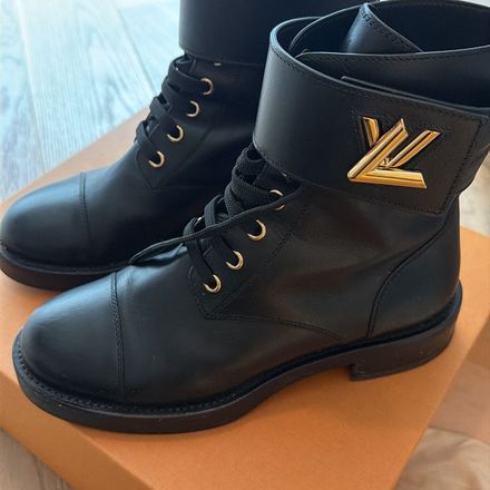 Louis Vuitton bot