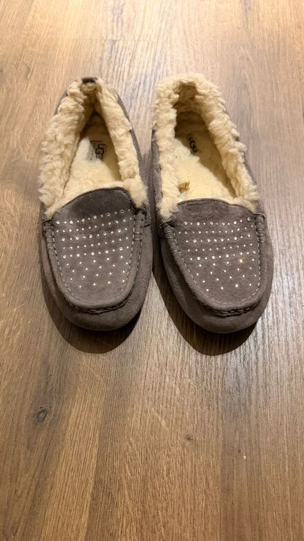 Ugg Taşlı Panduf