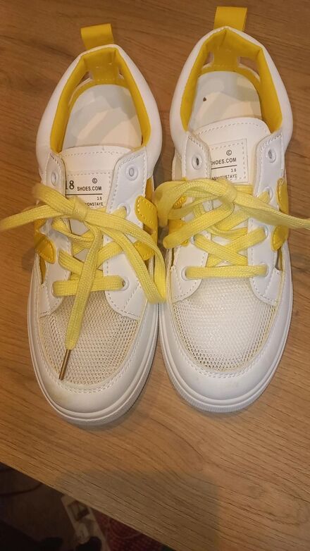 Sneaker sari beyaz yazlik