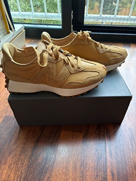 New Balance Sneaker 327
