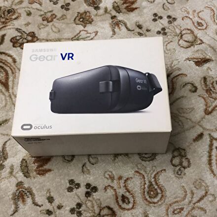 Samsung Gear VR Sanal Gerçeklik Gözlüğü