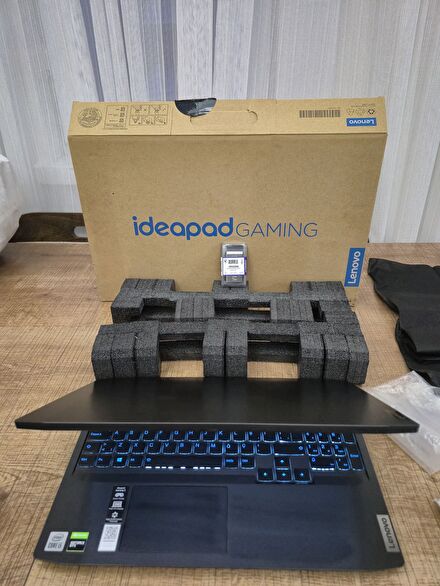 İDEAPADGAMİNG 3 - İ5 10300H - 16GB - 512