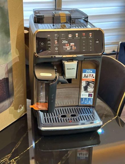 Philips 5500 Series Kahve Makinesi SIFR