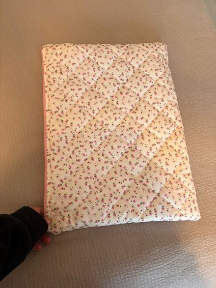 Çiçek Desenli Laptop Kılıfı