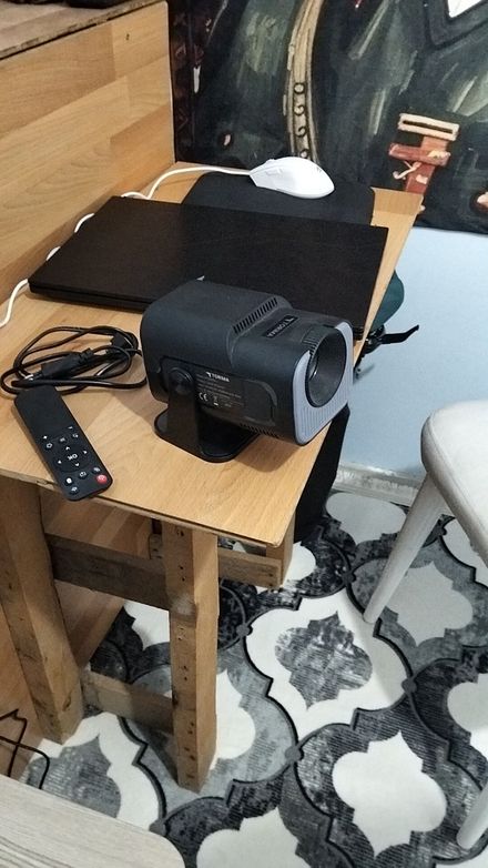 Mini Projeksiyon Cihazı