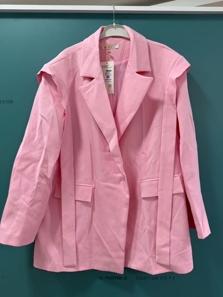 Pembe Ceket