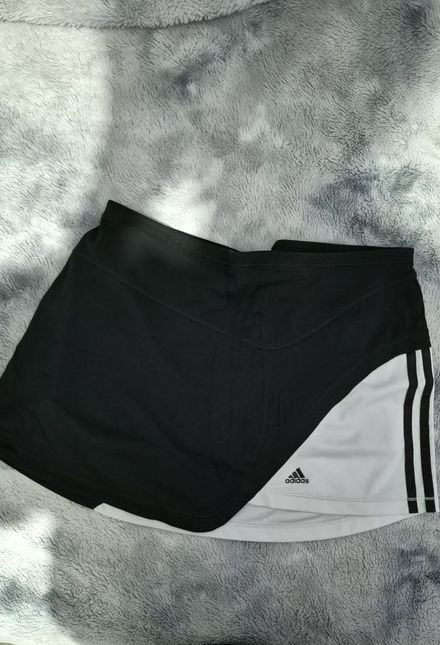 Adidas tenis eteği