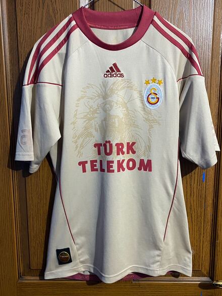 KoleksiyonlukAdidas Galatasaray Forması