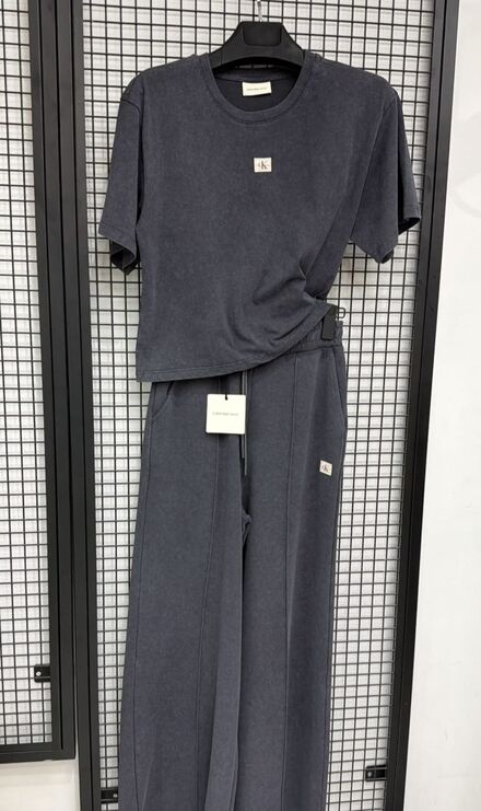 Calvin Klein Antrasit Yıkamalı Takım