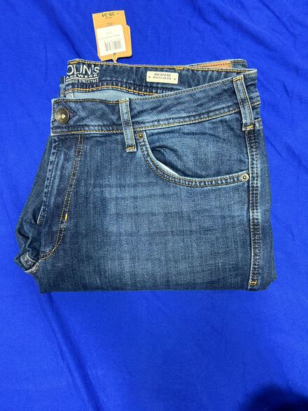 Colins 38/34 sıfır ürün