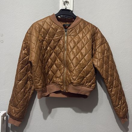 Kapitone Bomber Mont