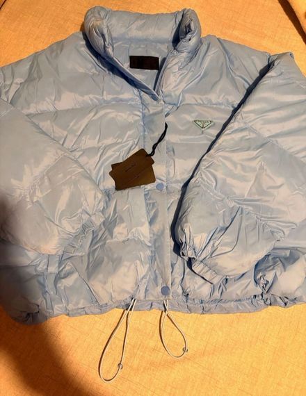 Prada Mont