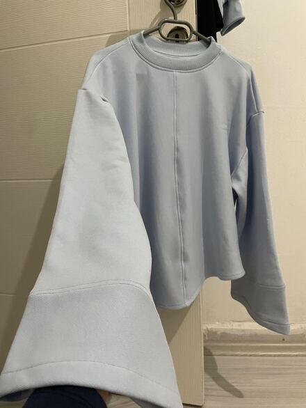 Mavi sweatshirt