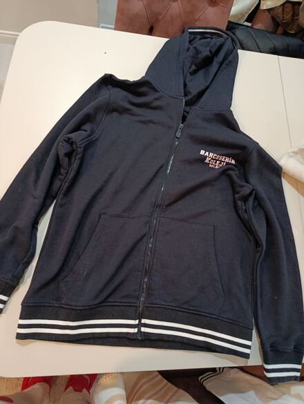 Bahçeşehir Lacivert Kapüşonlu Sweatshirt