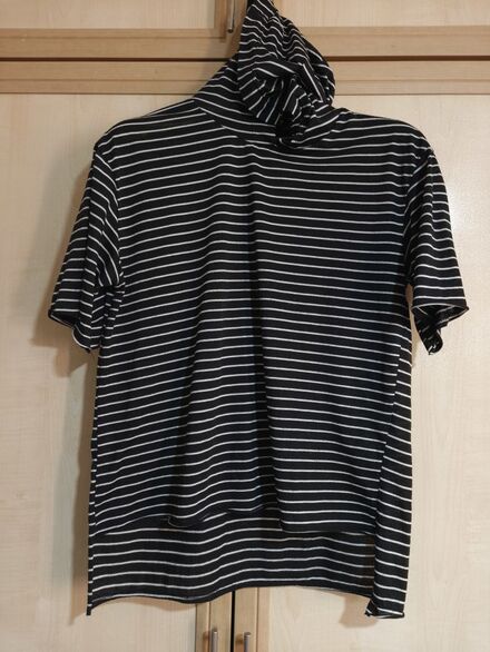 Çizgili Kapüşonlu Sweatshirt