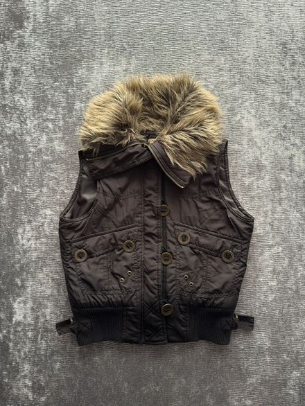Peluş Tüy Dik Yüksek Yaka Düğme Fermuar