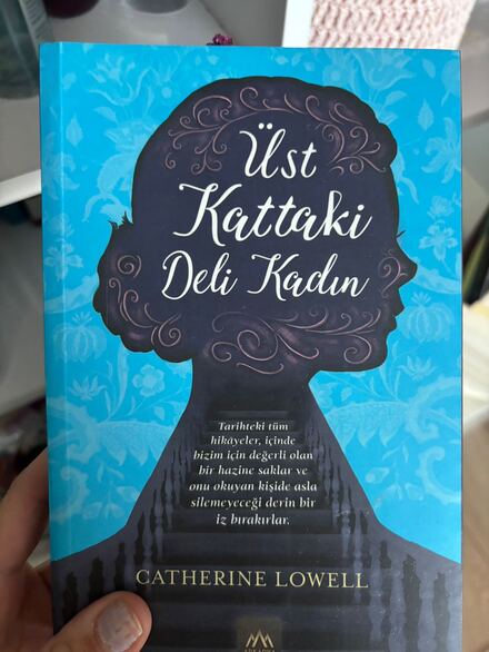 Üst Kattaki Deli Kadın