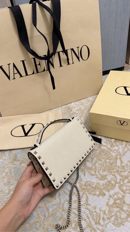 Valentino Garavani Krem Askılı Çanta