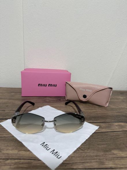Miu Miu Güneş Gözlüğü