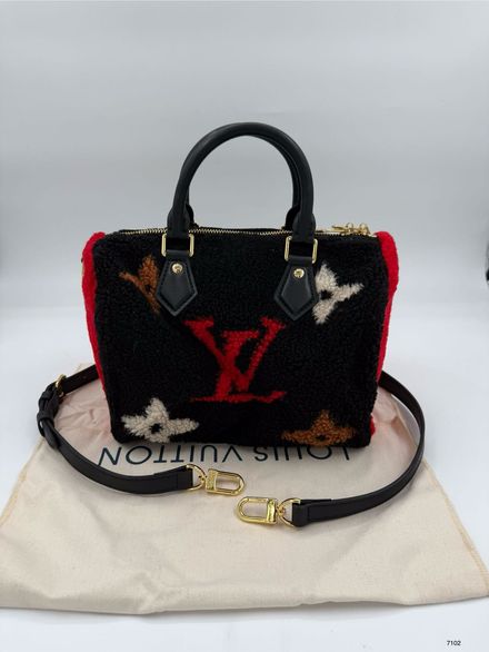 Louis Vuitton kadın kol çantası