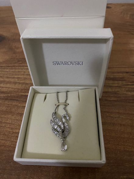 Swarovski Kuğu Kolye