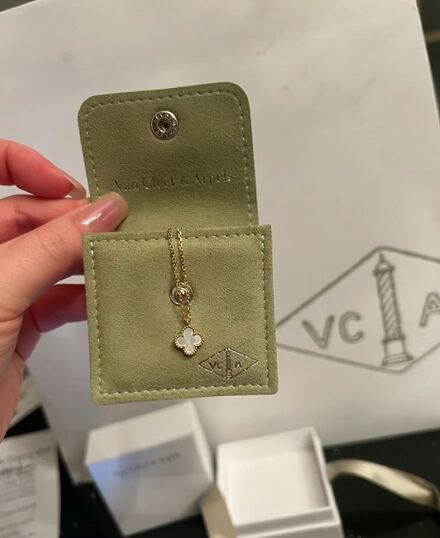 Van Cleef & Arpels Mini Kolye