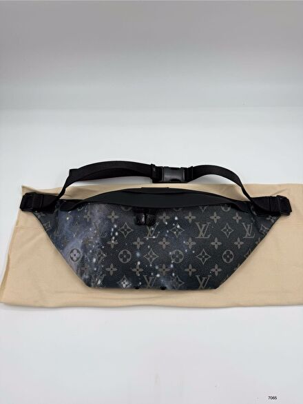 Louis Vuitton erkek omuz çantası