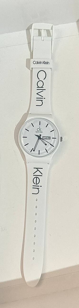 CALVİN KLEİN PREMİUM SLİKON KORDON SAAT