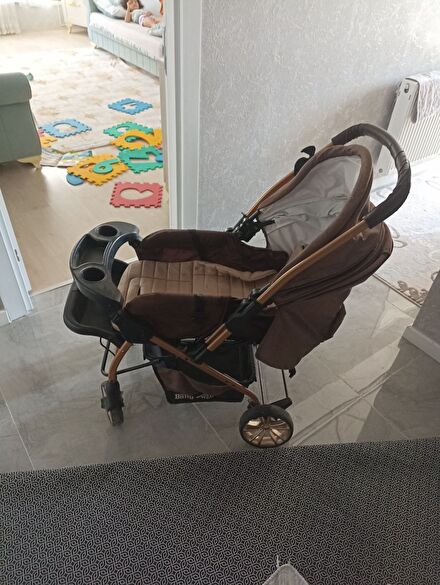 Bebek Arabası Kahverengi